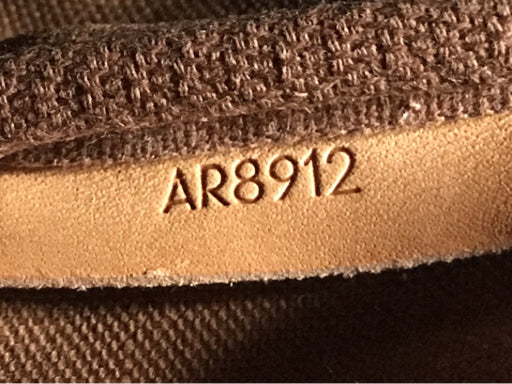 Louis Vuitton Monogram Saumur 30 Shoulder Cross Bag M42256 Japan 233 6266331